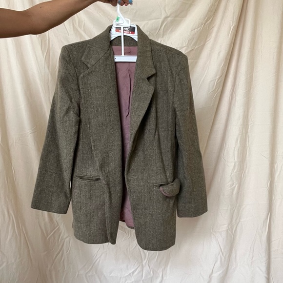 SOLD - Picture 4 of 4